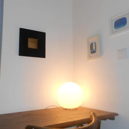 Le Marais Rosiers Apartment