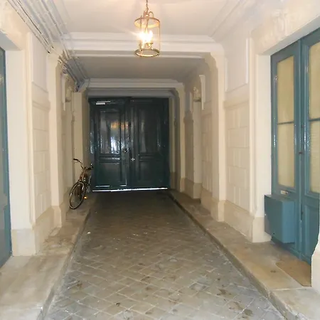 Apartment Le Marais Rosiers Paris