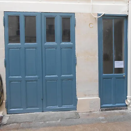 Le Marais Rosiers Paris