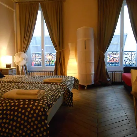 Apartment Le Marais Rosiers Paris