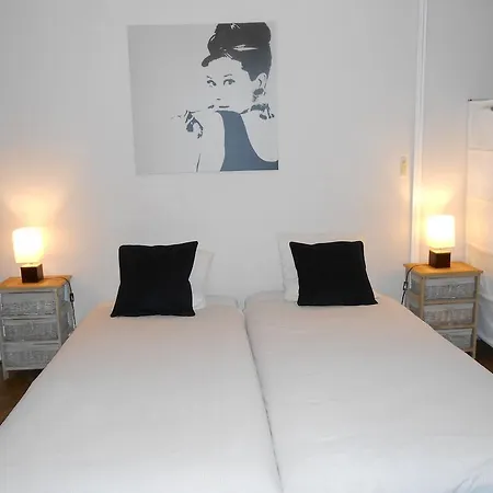 Le Marais Rosiers Paris
